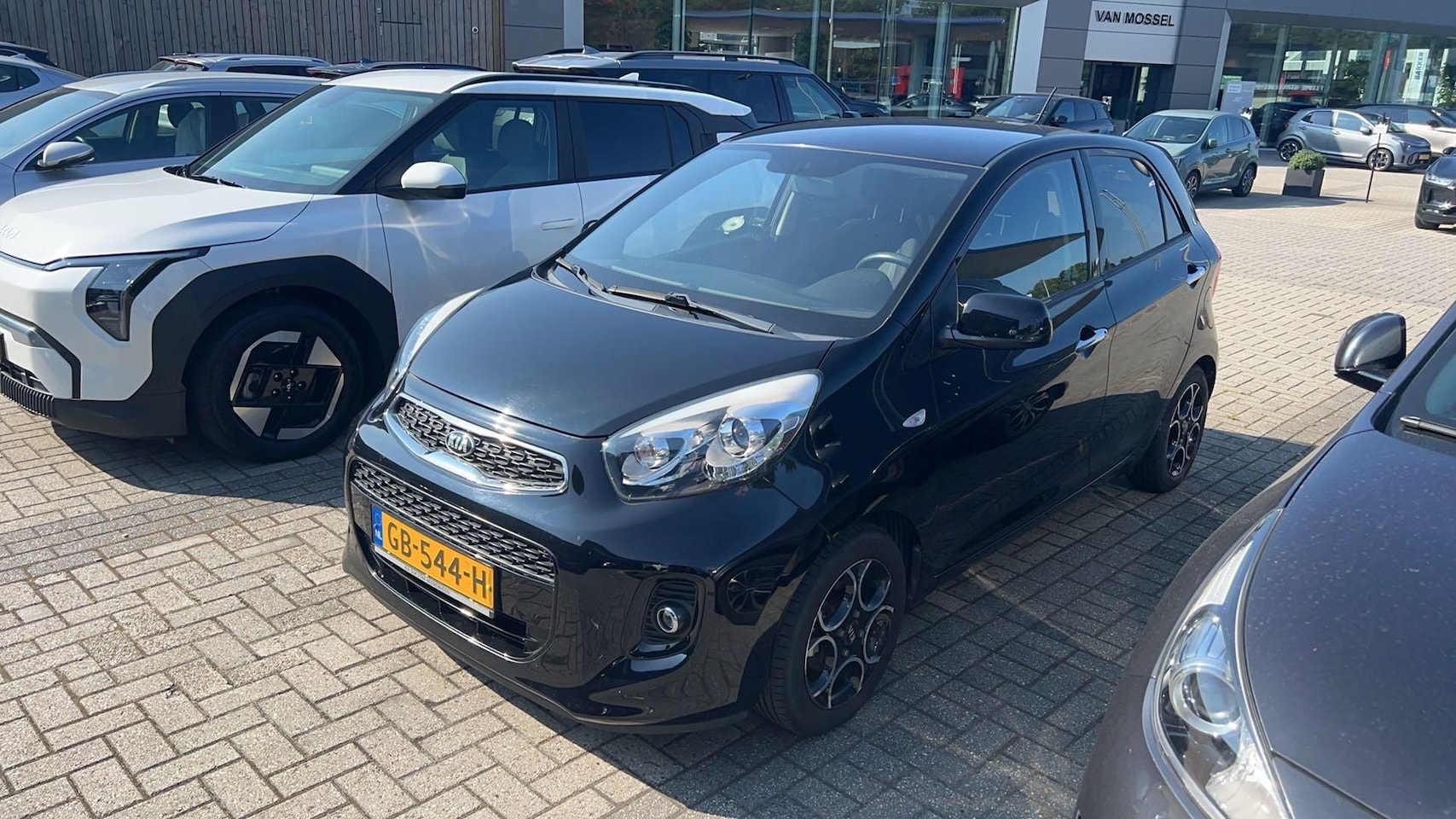 Kia Picanto - 1.0 CVVT First Edition | Airco | Isofix - AutoWereld.nl