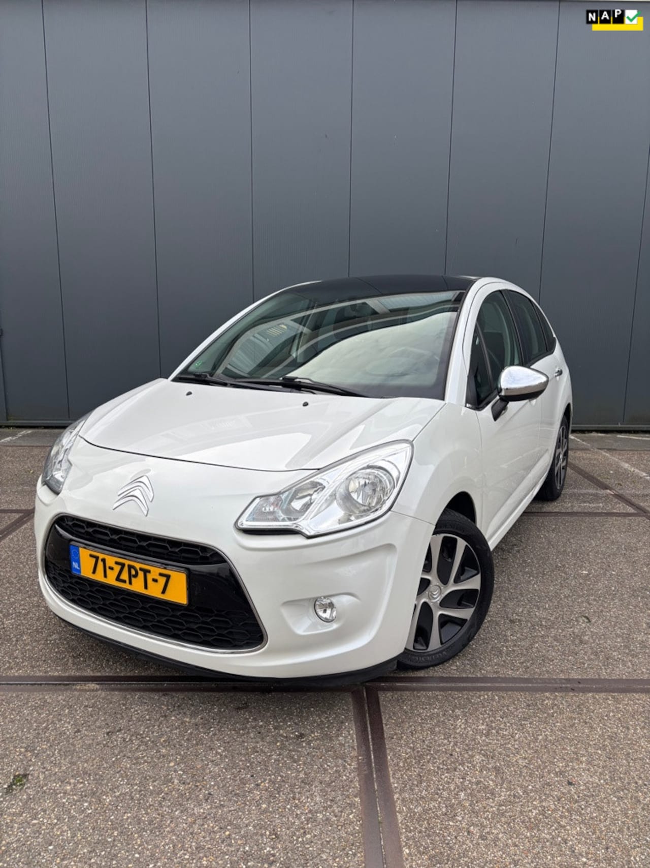 Citroën C3 - 1.2 VTi Collection 2013 / NAP / AIRCO / NAVI - AutoWereld.nl
