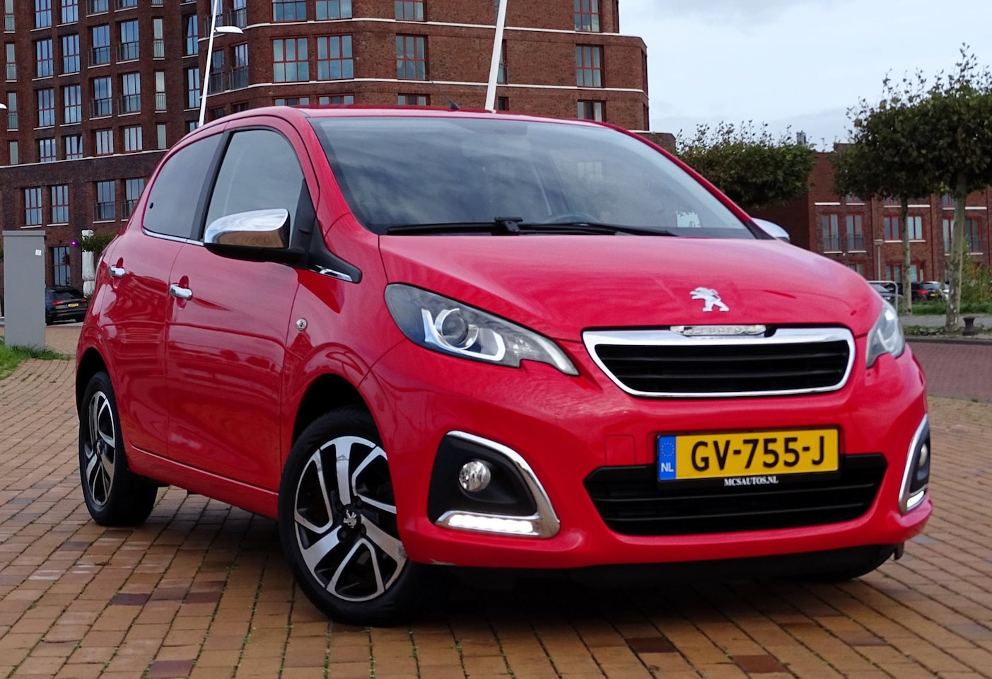 Peugeot 108 - 1.0 e-VTi 2e Eig Carplay ECC Cruise Dealer oh - AutoWereld.nl