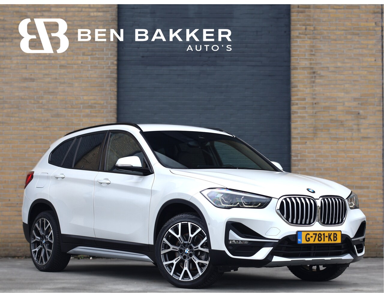 BMW X1 - sDrive20i VDL Nedcar Edition | Automaat | Leder | HUD | Cam | - AutoWereld.nl