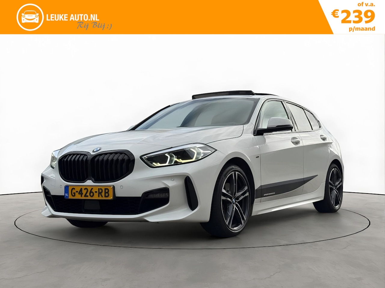 BMW 1-serie - 118i 140PK M-Sport Performance Pano Schaalstoelen 19'' - AutoWereld.nl