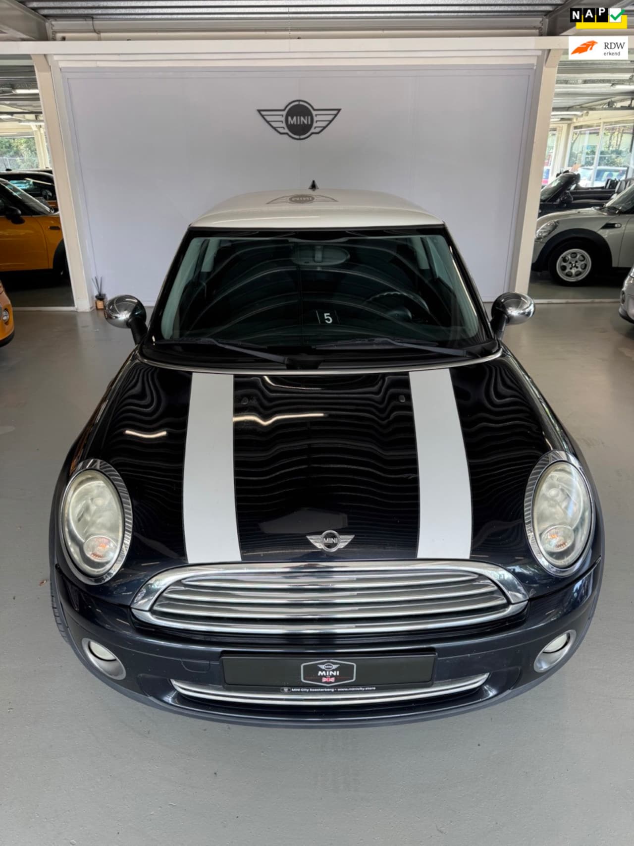 MINI 3-Deurs - 1.6 Cooper - AutoWereld.nl