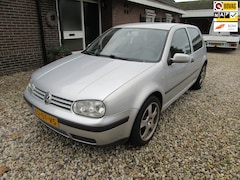 Volkswagen Golf - 1.4-16V Trendline