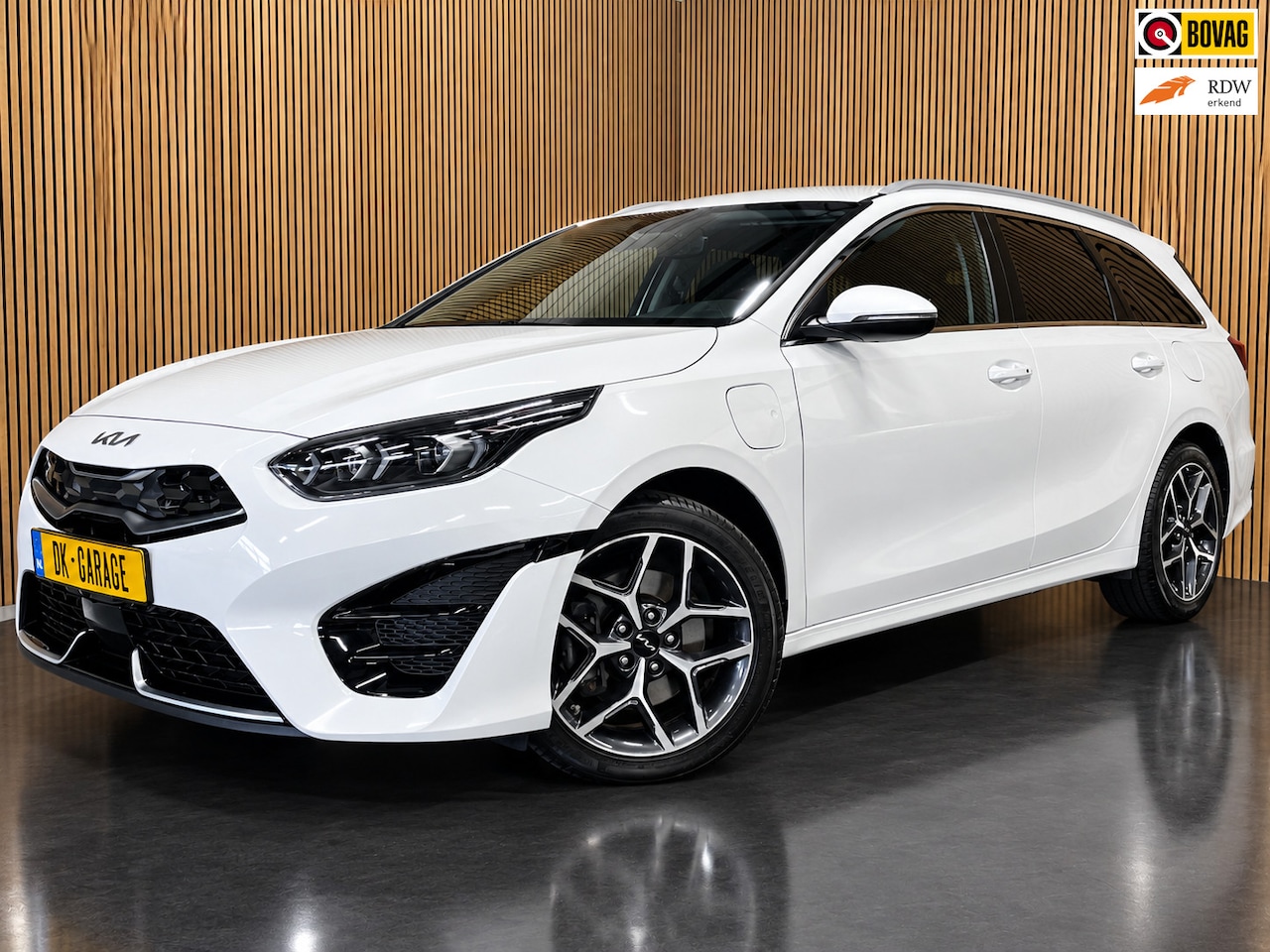 Kia Cee'd Sportswagon - Ceed 1.6 GDI PHEV DynamicLine GT-LOOK|ACC|CARPLAY|CAMERA|CLIMATE+CRUISE CONTROL|STOEL+STUU - AutoWereld.nl