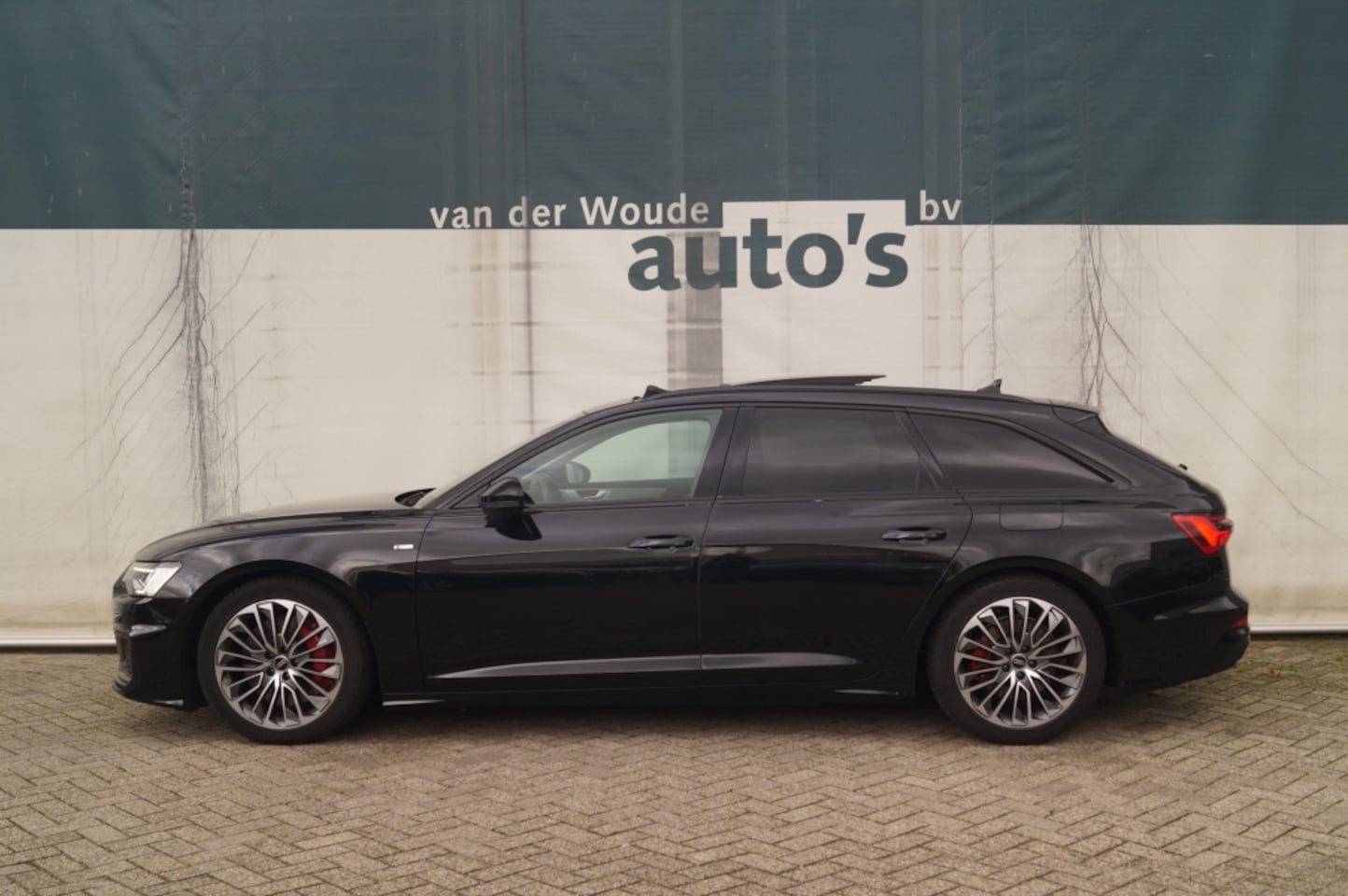 Audi A6 Avant - 55 TFSI e PHEV Quattro S-line Competition -LEER-PANO-HUD- - AutoWereld.nl