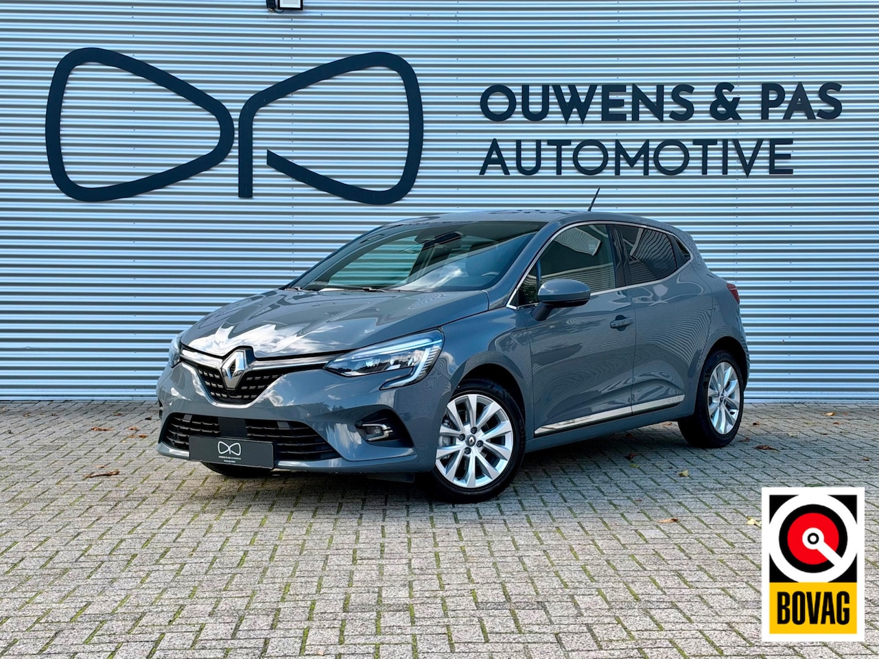 Renault Clio - 1.3 TCe Intens | CARPLAY | LED | CAMERA | STUURWIEL VERW. - AutoWereld.nl