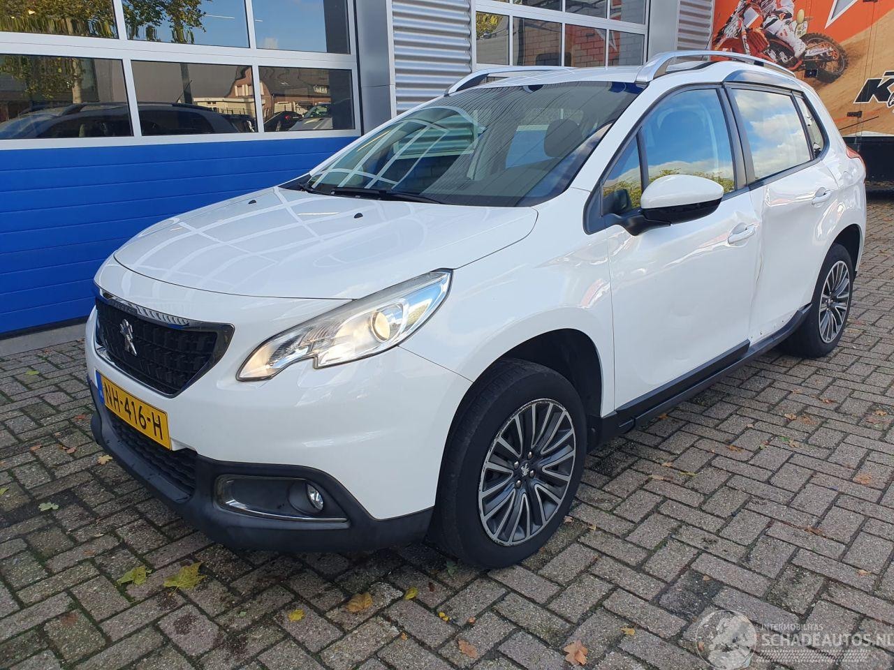 Peugeot 2008 - 1.2 PureTech Blue Lion 1.2 PureTech Blue Lion - AutoWereld.nl