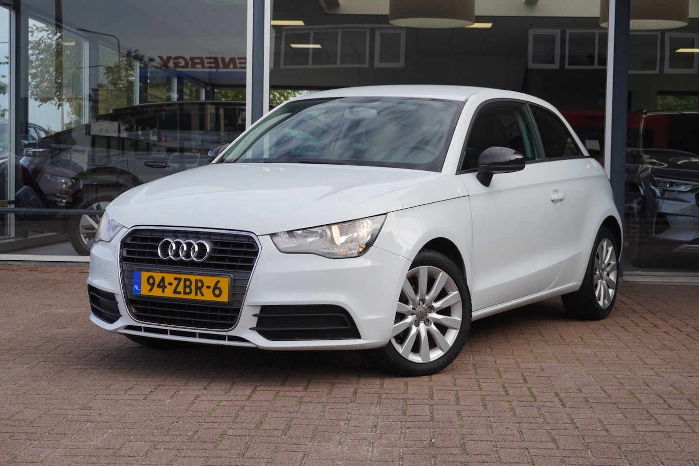 Audi A1 - 1.2 TFSI Connect 3deurs | Airco | Elek. pakket | LM velgen | Navigatie | Vol opties | Inru - AutoWereld.nl