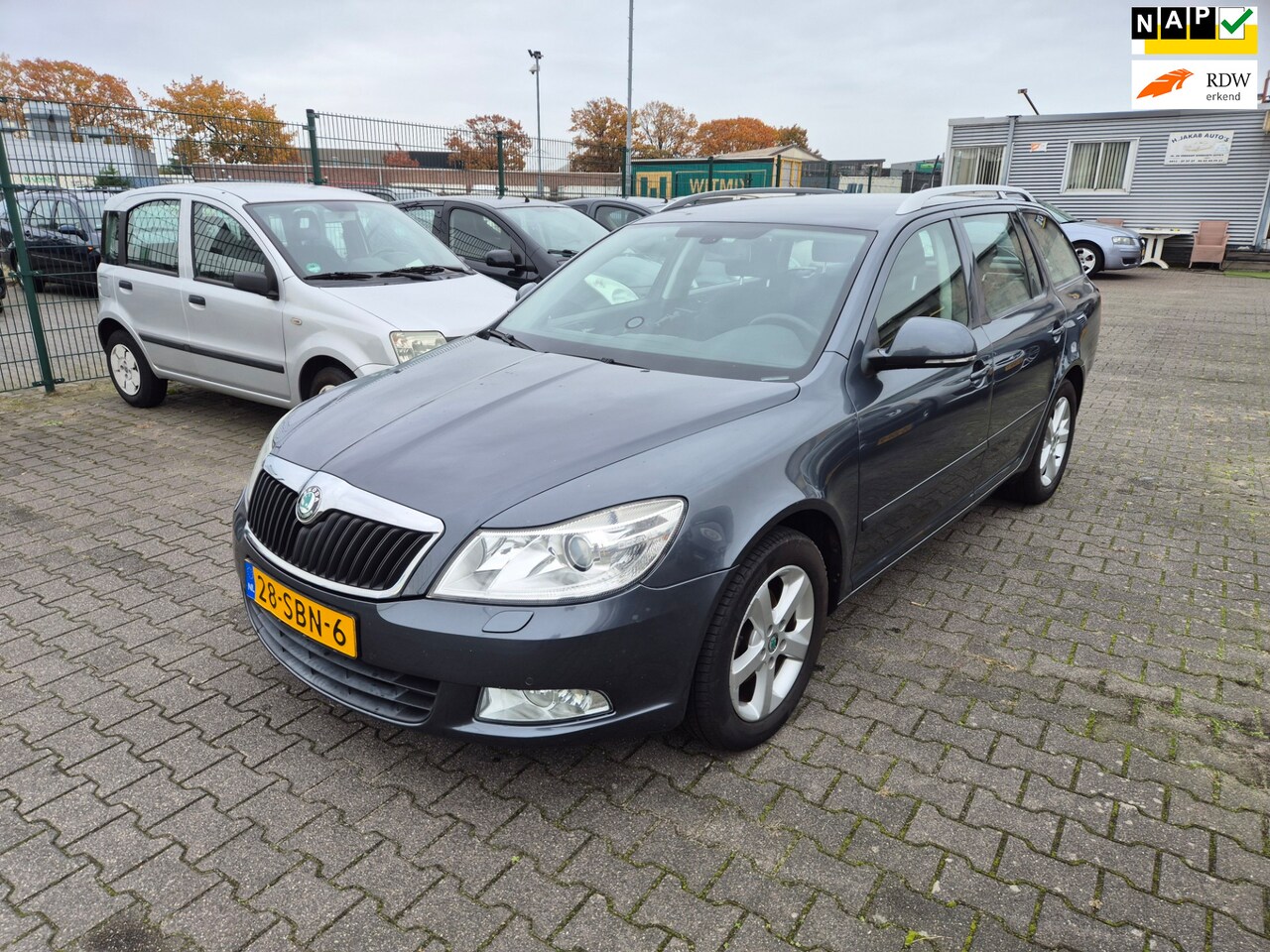 Skoda Octavia Combi - Skoda Octavia Combi 1.2 TSI Elegance Business Line - AutoWereld.nl