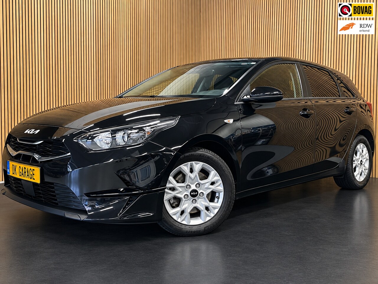 Kia Cee'd - CEED 1.0 T-GDi DynamicLine|APPLE CARPLAY|ANDROID AUTO|STOEL+STUURVERWARMING|CAMERA|CRUISE+ - AutoWereld.nl