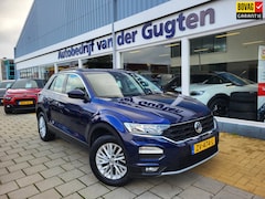 Volkswagen T-Roc - 1.5 TSI Style / Apple Carplay & Android Auto / Cruise Control /