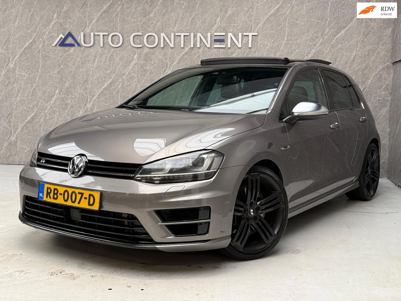 Volkswagen Golf - 2.0 TSI R 4Motion 301 PK DSG / Panorama - AutoWereld.nl