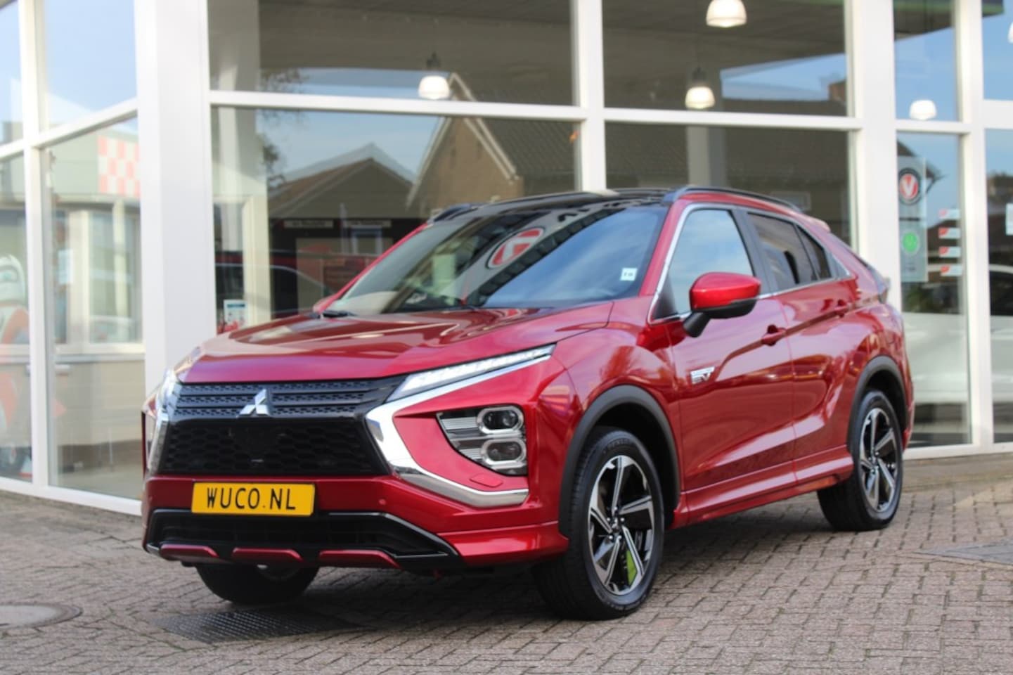 Mitsubishi Eclipse Cross - 2.4 PHEV Exclusive - AutoWereld.nl