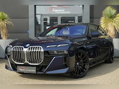 BMW 7-serie - 750e xDrive M Sport | 489PK | Exclusive Lounge | HUD | B&W | Pano | Sky Lounge | Massage |