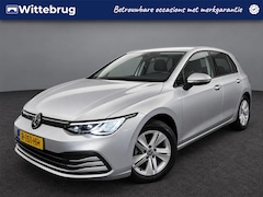 Volkswagen Golf - 1.0 TSI Life / Navigatie / App connect / Parkeersensoren V+A / Climate controle / P4