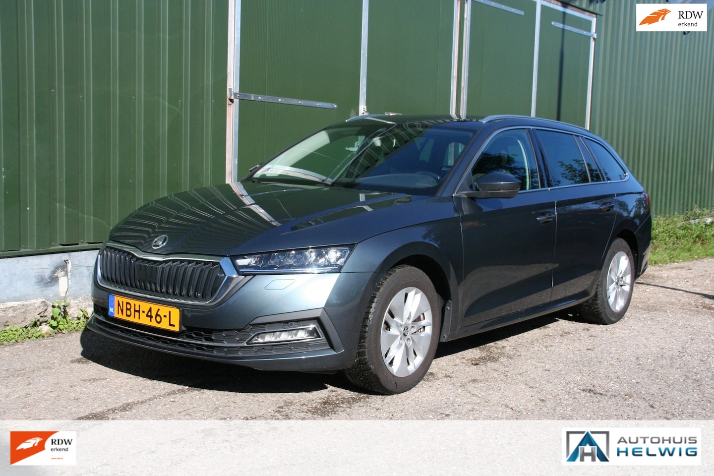 Skoda Octavia Combi - 1.0 e-TSI Business Edition AIRCO, NAVIGATIE, TREKHAAK, VIRTUEEL DASH, STOELVERW. - AutoWereld.nl