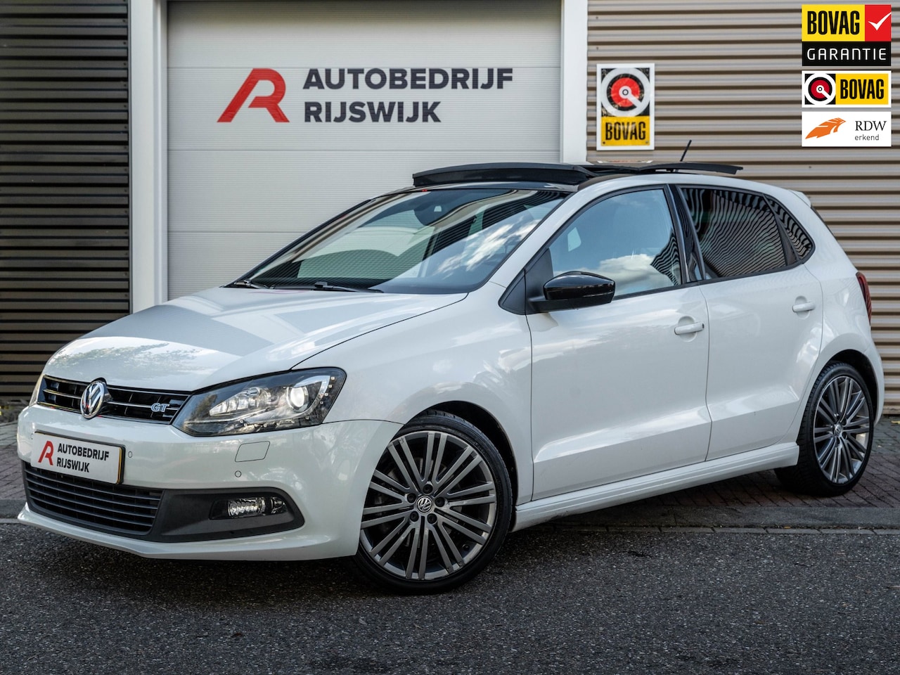 Volkswagen Polo - 1.4 TSI BlueGT Pano/Xenon/Navigatie - AutoWereld.nl