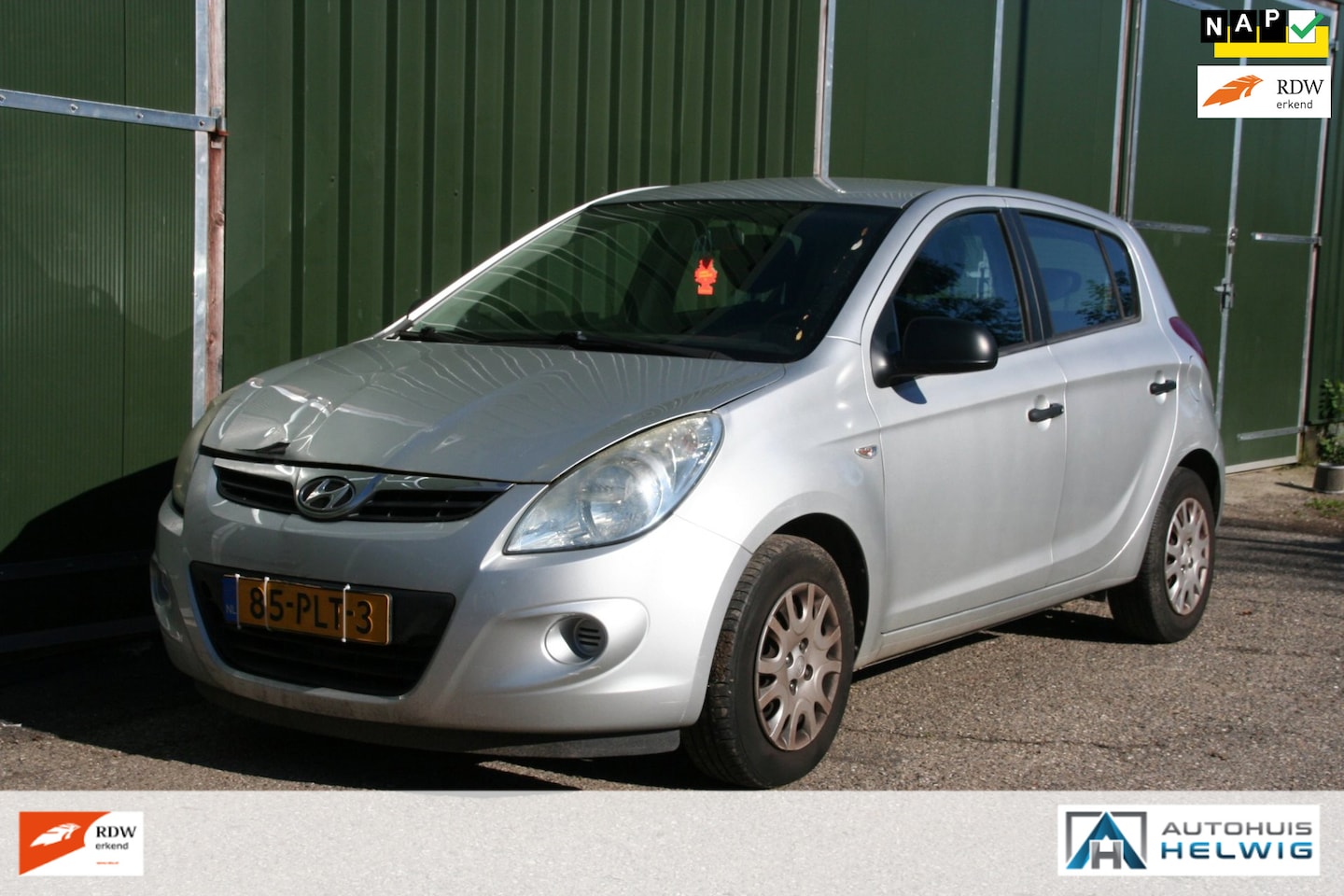 Hyundai i20 - 1.2i i-Drive 1.2i i-Drive, 5 DRS, STUURBEKR ( VOORSCHADE ) - AutoWereld.nl