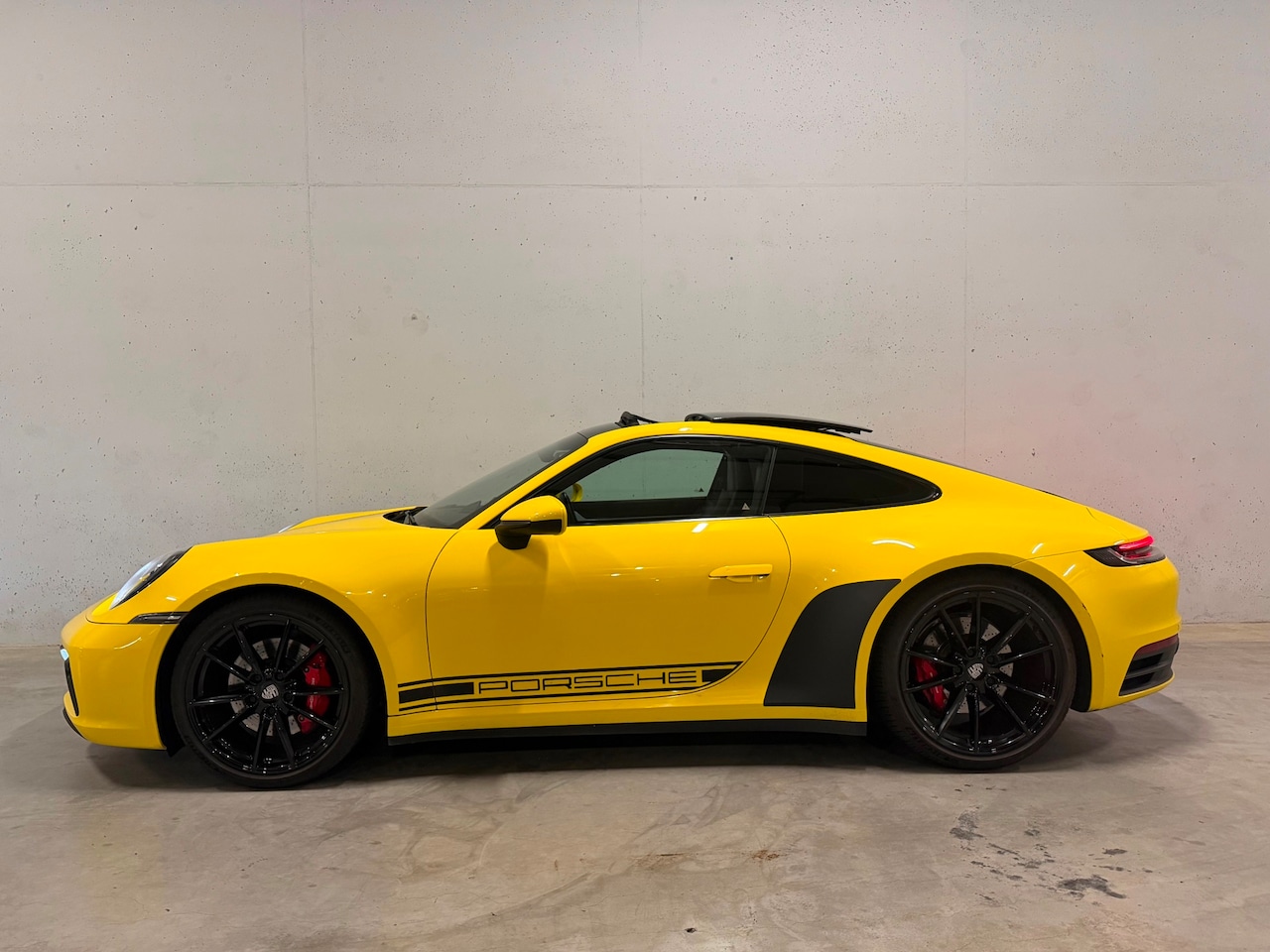 Porsche 911 - 3.0 Carrera S BTW 21% Schuifdak Bose Leer Chrono - AutoWereld.nl