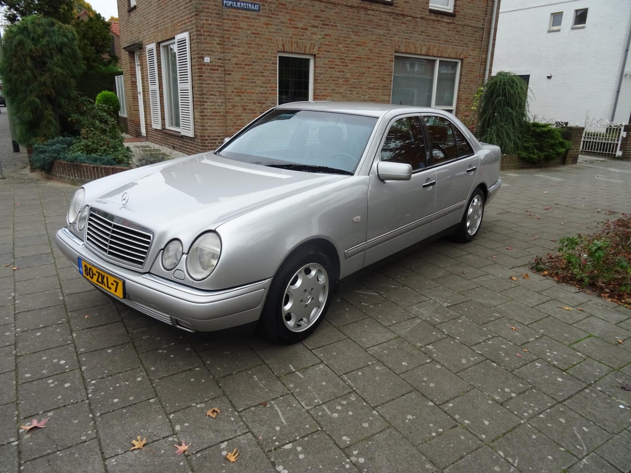 Mercedes-Benz E-klasse - E-280 Elegance Automaat - AutoWereld.nl