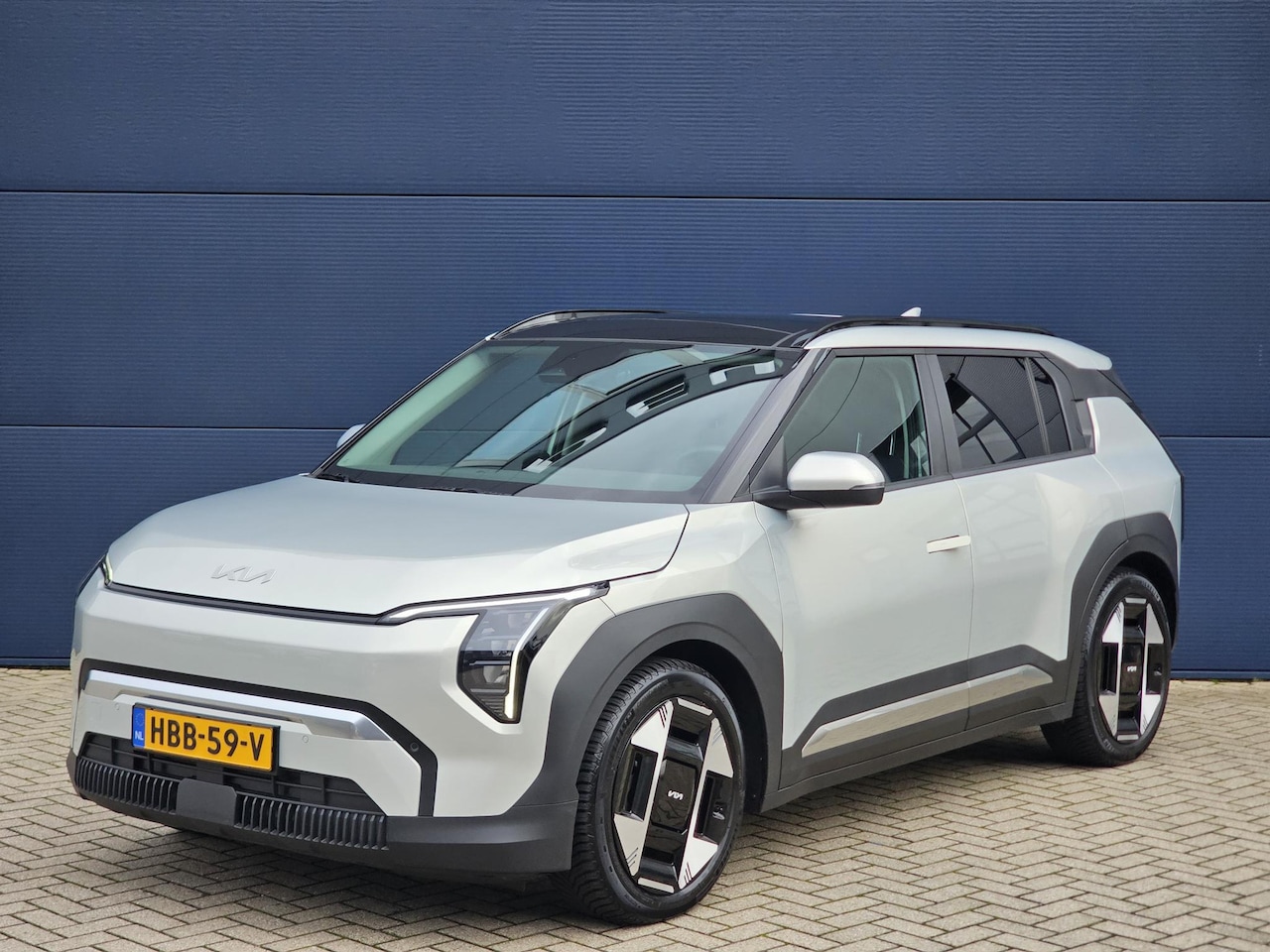 Kia EV3 - Plus Advanced 81.4 kWh | Pano | Leder | Camera | Elek. Best. stoel | - AutoWereld.nl