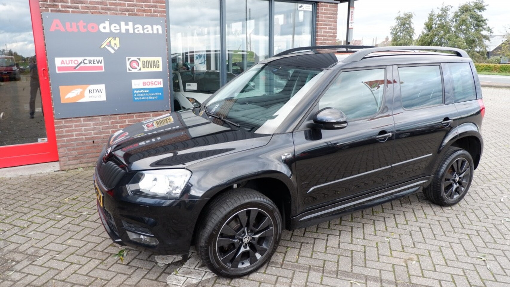 Skoda Yeti Outdoor - 1.4 TSI DSG MonteCarlo Navi/Xenon/Afn.Trekhaak/Clima/Soundsyst. - AutoWereld.nl
