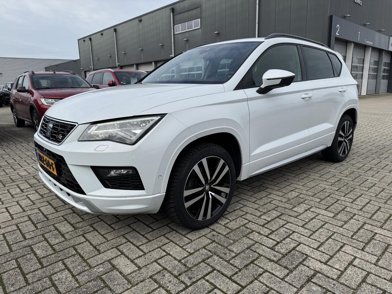 SEAT Ateca - 1.5 TSI FR Business Intense | 360* Camera | Apple Carplay/Android auto | FR | - AutoWereld.nl