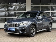 BMW X1 - sDrive18i X LINE | HEAD UP | PANORAMA | CAMERA | STOELVERWARMING | PARKEERSENSOREN |