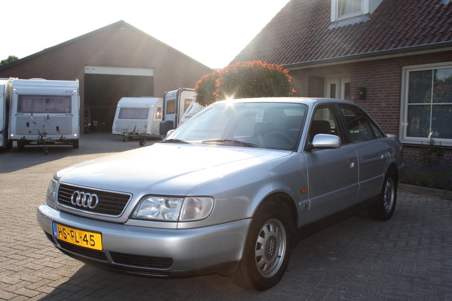 Audi A6 Limousine - 2.6 motor 6cilinder Dealer Onderhouden Nette Auto 1Ste Eigenaar. - AutoWereld.nl
