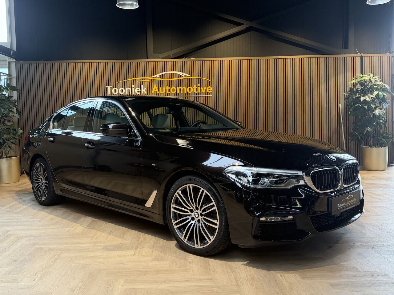 BMW 5-serie - 530i High Executive | full options | head up display | - AutoWereld.nl