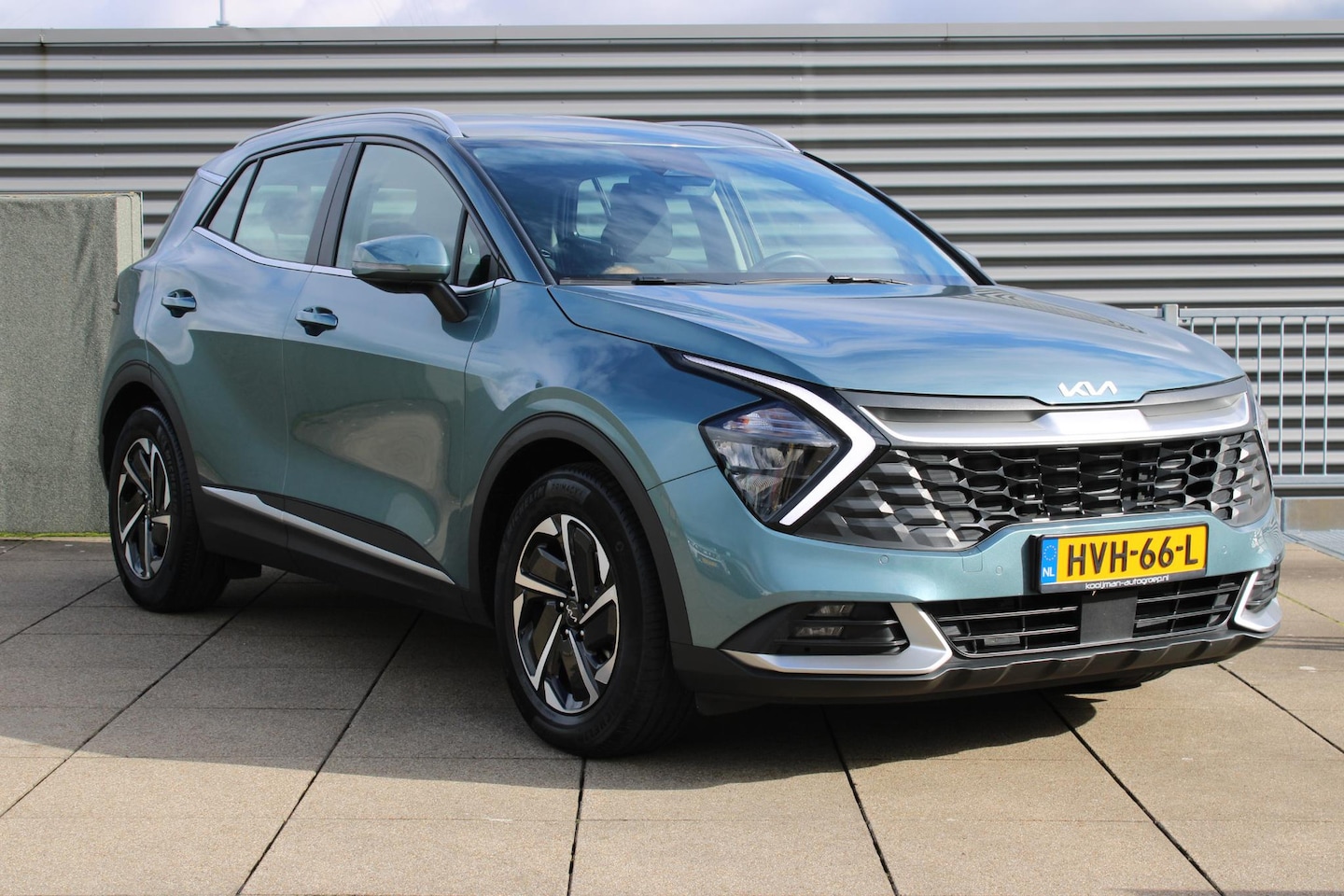 Kia Sportage - 1.6 T-GDi MHEV DynamicLine Navigatie / Carmera/ Trekhaak/ Mag 1800 KG trekken - AutoWereld.nl