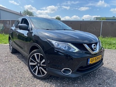 Nissan Qashqai - 1.2 Tekna Automaat Leder 360Camera Pano Navi NL Auto RIJKLAAR