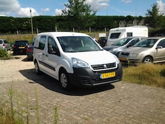 Peugeot Partner - 120 1.6 BlueHDi 75 L1 Premium Zeer lux, s L/R schuifdeur Trekhaak Airco/ CV/ CRuiscontrol?