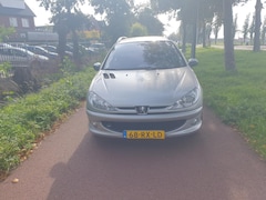 Peugeot 206 SW - 1.6-16V Quiksilver Met nieuwe APK