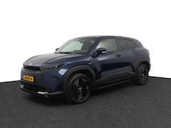Toyota Urban Cruiser - Dynamic 61 kWh | Stuur en stoelverwarming | Navigatie | Parkeersensoren | All season bande