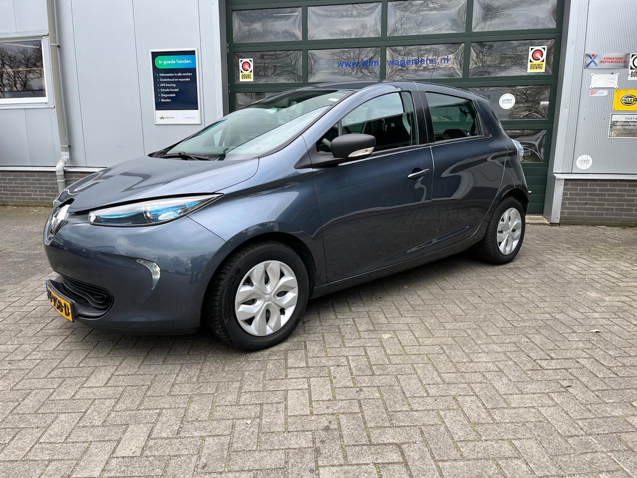 Renault Zoe - R90 Life 41 kWh Climate Control , Navi, Cruis control - AutoWereld.nl
