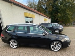 Volkswagen Golf Variant - 1.6 TDI Highline BlueMotion