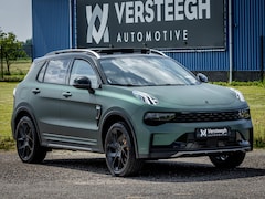 Lynk & Co 01 - 1.5 Plug-In Hybrid 262pk | Pine Green Matt | Blacked Out
