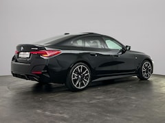 BMW 4-serie Gran Coupé - M440i xDrive | Trekhaak | Harman Kardon | Driving Assistant Professional | Open dak | Comf