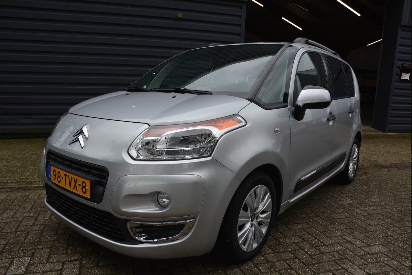 Citroën C3 Picasso - 1.6 VTi Exclusive Automaat Trekhaak Clima - AutoWereld.nl