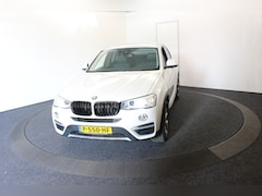 BMW X4 - 28i High Exec X Pak trekh 245Pk Parel lak