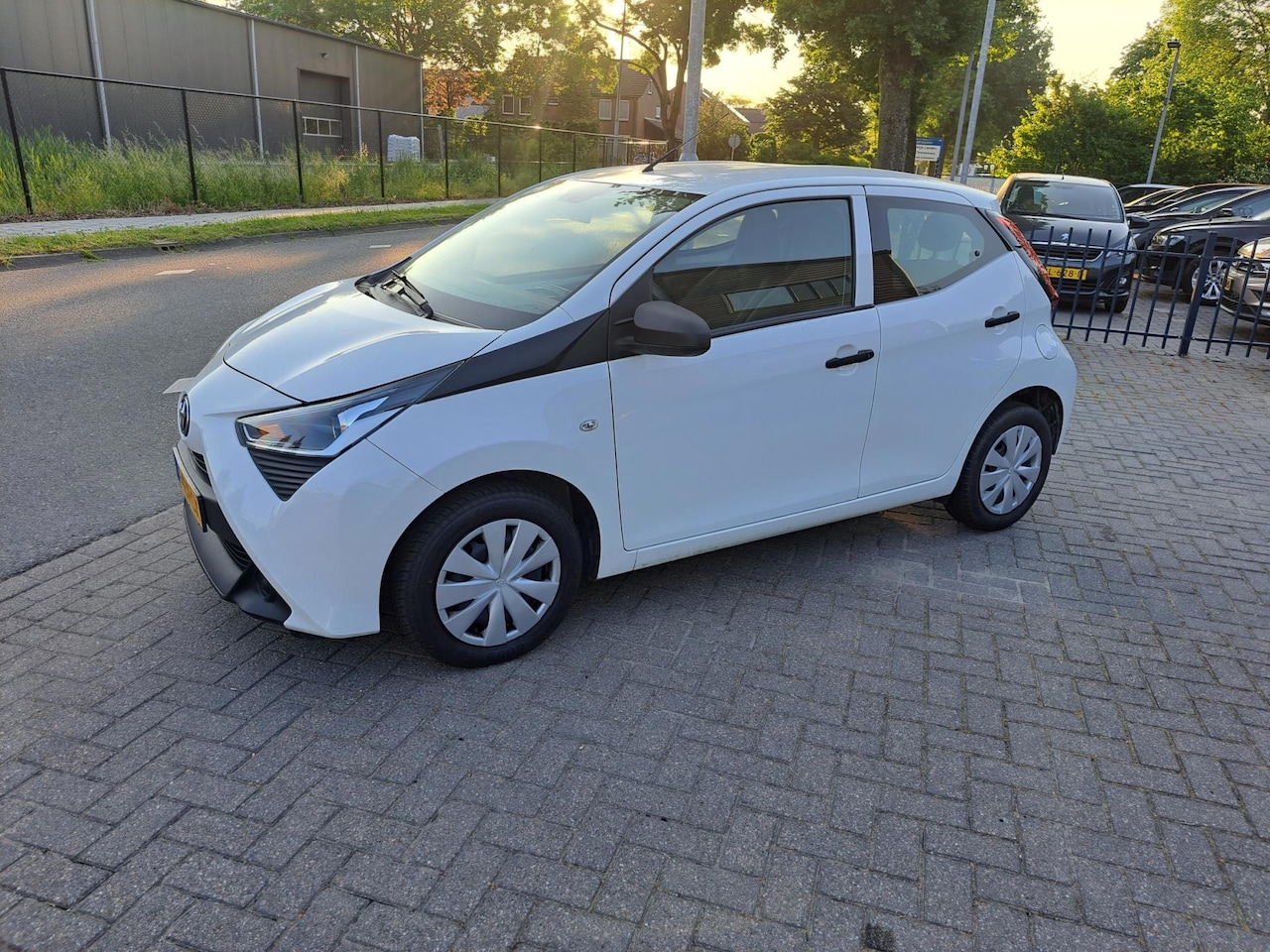 Toyota Aygo - 1.0 VVT-i x-fun 1.0 VVT-i x-fun - AutoWereld.nl