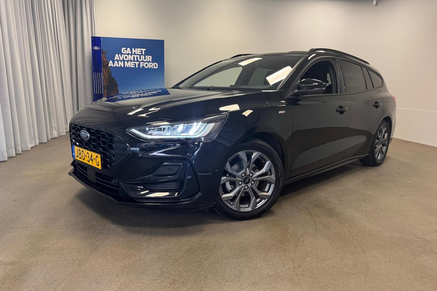 Ford Focus Wagon - 1.0 EcoBoost Hybrid ST Line | Winter Pack | All-Season | Sync 4 | Apple Car Play | Android - AutoWereld.nl