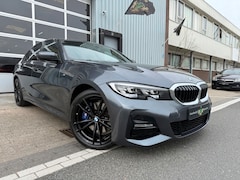 BMW 3-serie - 330e High Executive AUT 292PK LED/LEER/NAV/LMV19