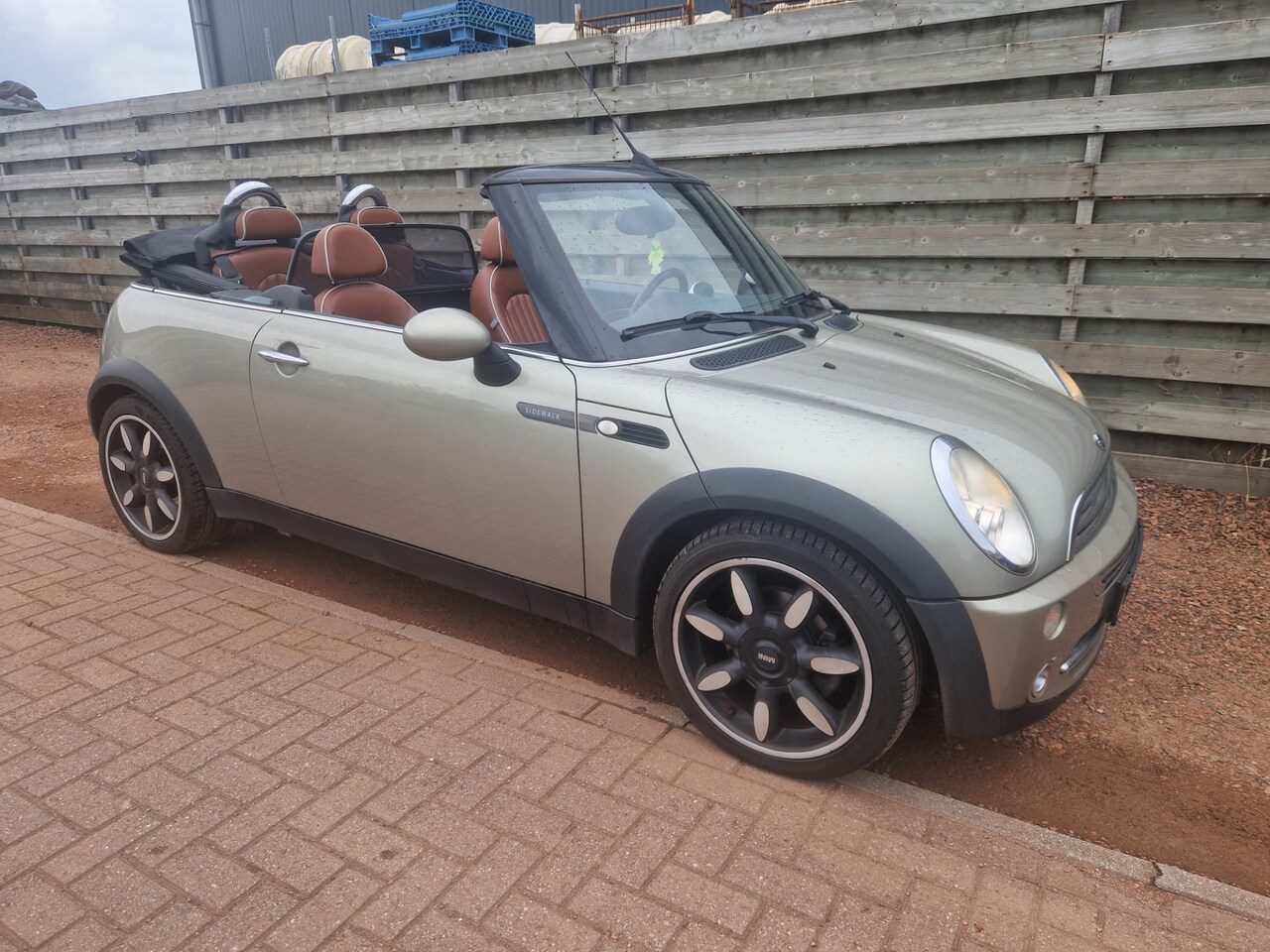 MINI Cabrio - Mini 1.6 One Sidewalk - AutoWereld.nl