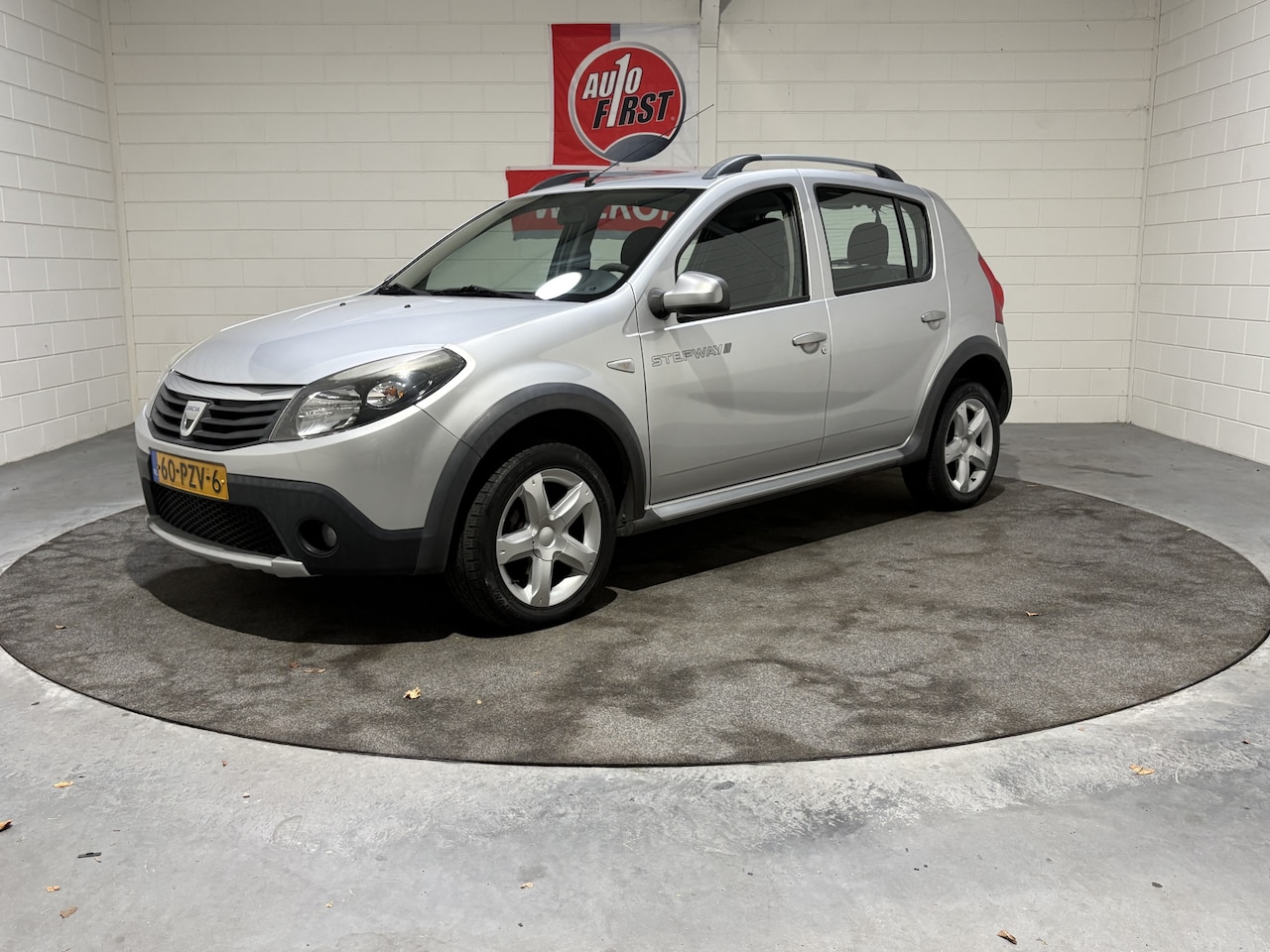 Dacia Sandero Stepway - 1.6 Lage km stand, 1e eigenaar, NL auto, Airco, Prijs incl. Nieuwe apk, beurt en 3 mnd gar - AutoWereld.nl
