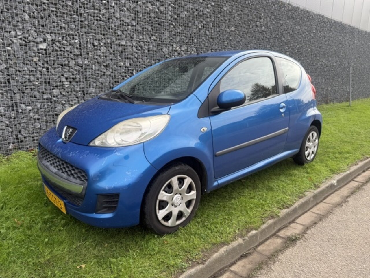 Peugeot 107 - 1.0-12V XS AIRCO - AutoWereld.nl