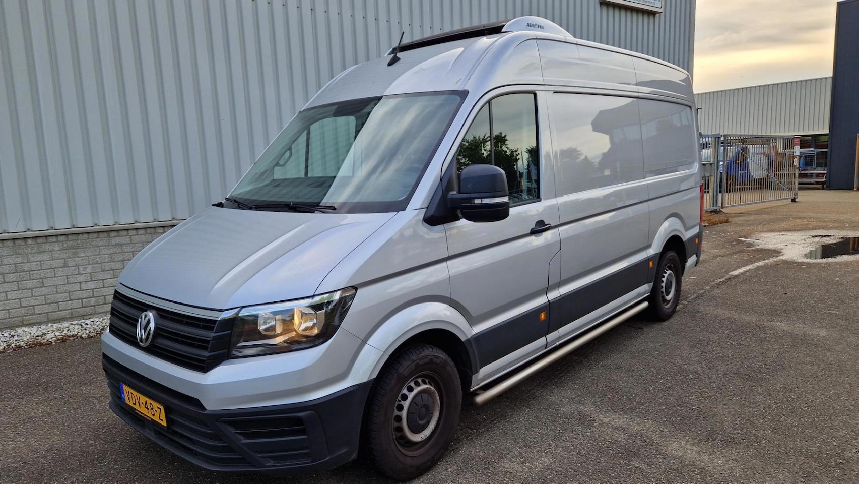 Volkswagen Crafter - 35 2.0 TDI L3H3 Highline 35 2.0 TDI L3H3 Highline - AutoWereld.nl