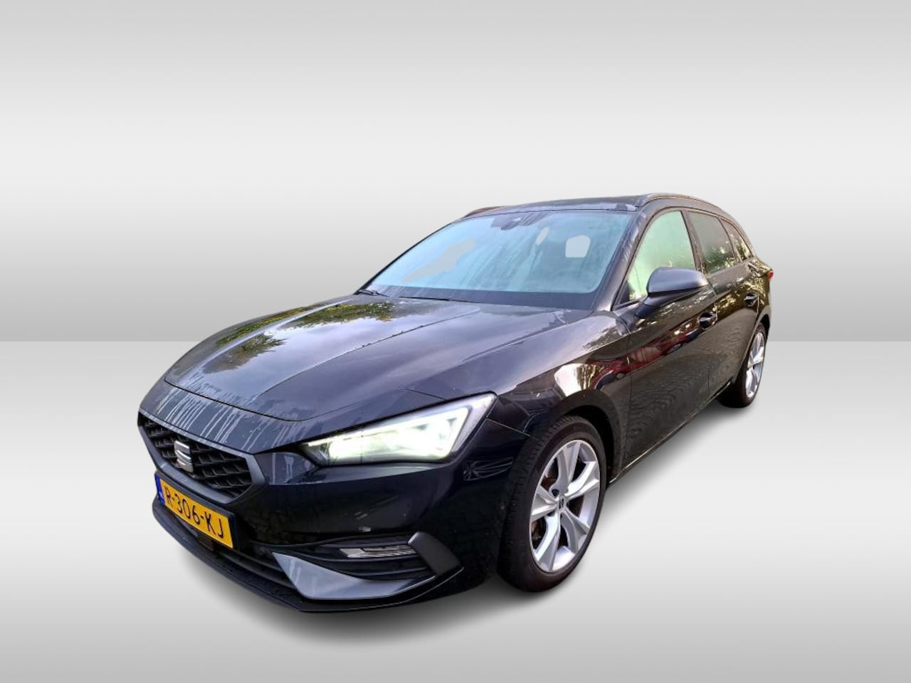 SEAT Leon Sportstourer - 1.0 TSI FR Business Intense / DIGITAL DASH/ NAVI/ ADAPTIVE CRUISE/ PARK. SENSOREN + CAMERA - AutoWereld.nl