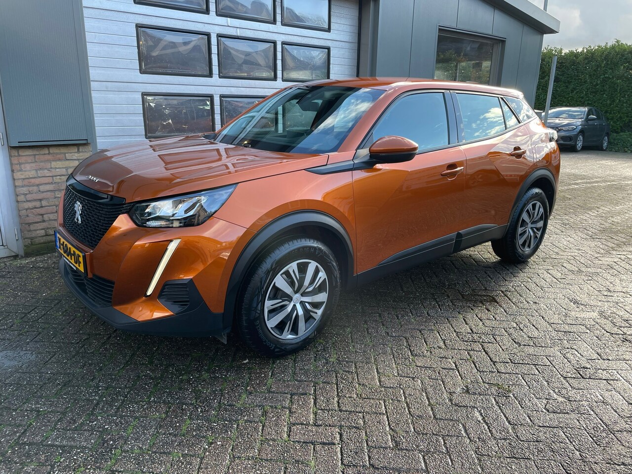 Peugeot 2008 - 1.2 PureTech Blue Lease Allure 1.2 PureTech Blue Lease Allure - AutoWereld.nl
